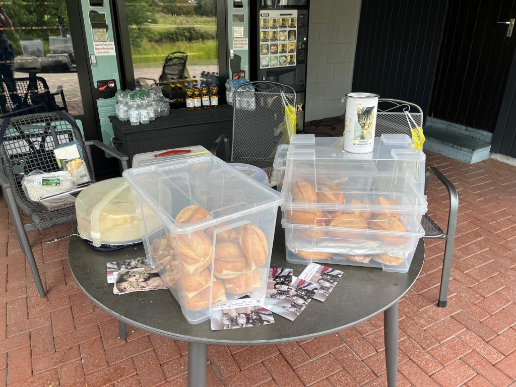 Liebevoll belegte Brötchen für die Teilnehmenden des Golfturniers